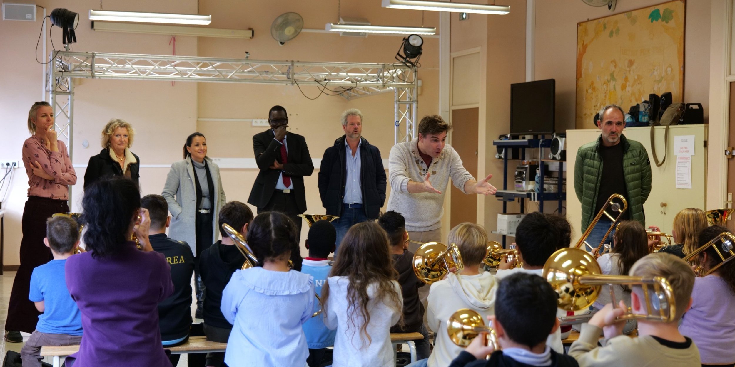 Orchestre à l'école : les élèves de Saint-Exupéry ont reçu leurs instruments