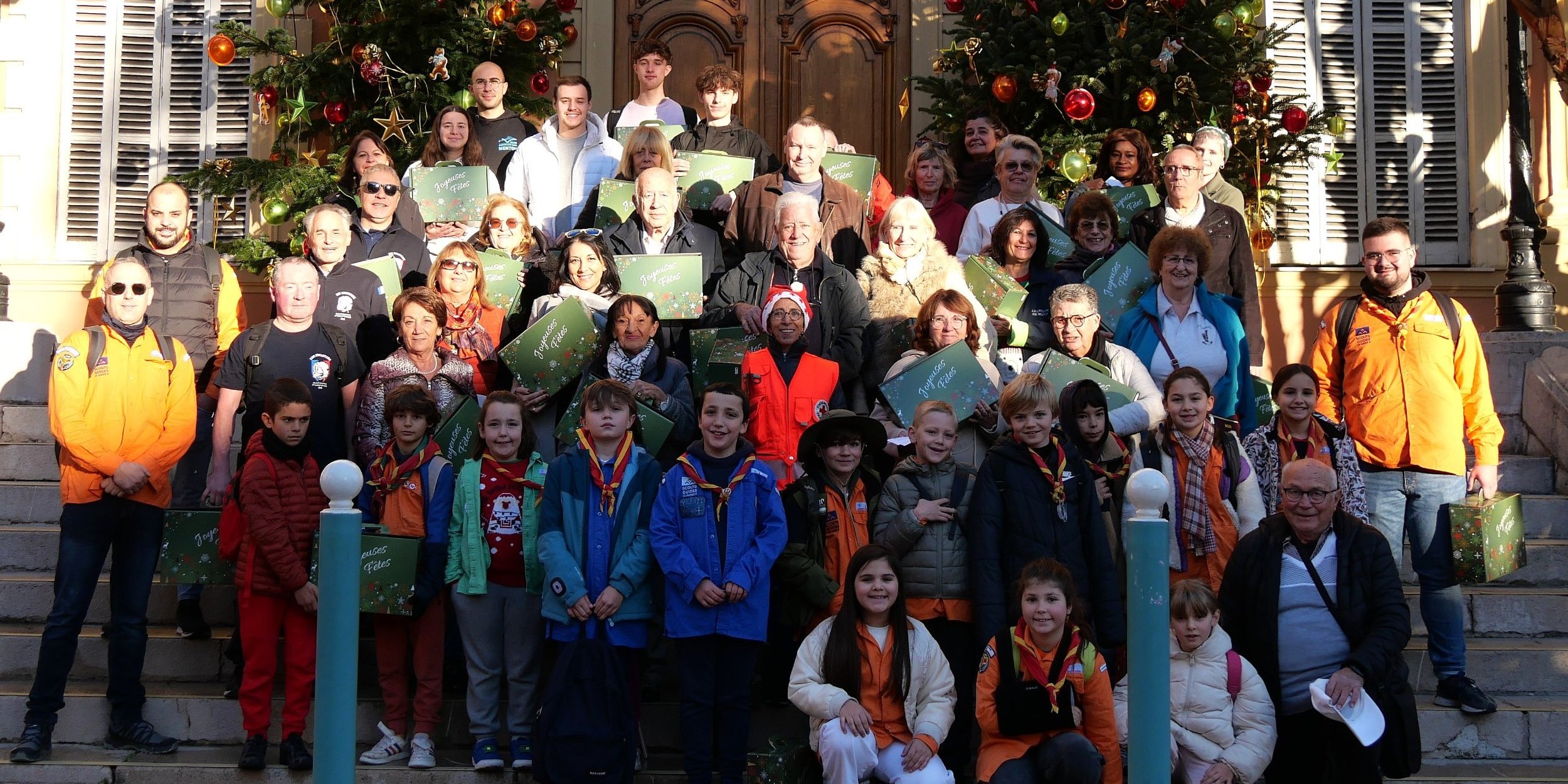 Des colis de Noël pour nos aînés 