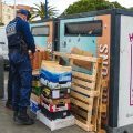La brigade va régulièrement à la rencontre des commerçants et des (…)